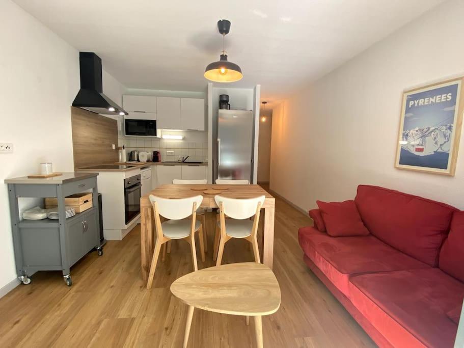 T3 Centre Ville Avec Parking, Balcon Et Wifi. 5P. Cauterets Exterior photo