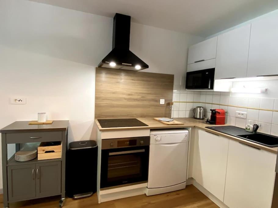 T3 Centre Ville Avec Parking, Balcon Et Wifi. 5P. Cauterets Exterior photo