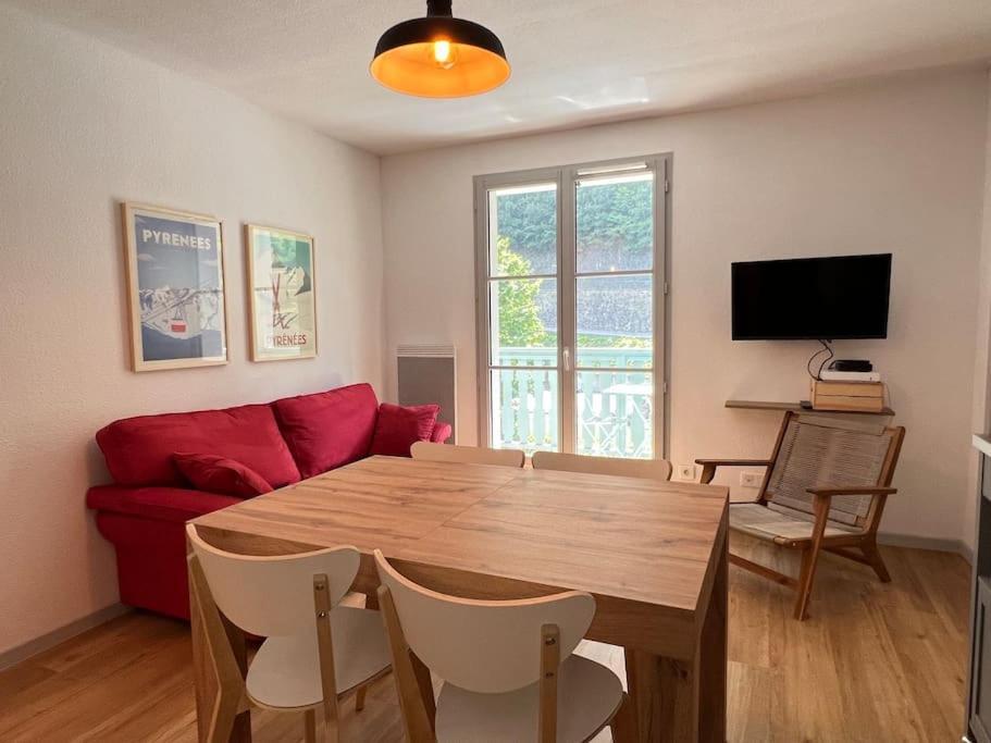 T3 Centre Ville Avec Parking, Balcon Et Wifi. 5P. Cauterets Exterior photo